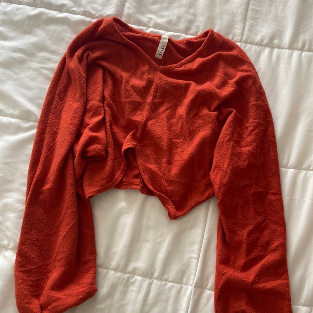 Cropped sweater